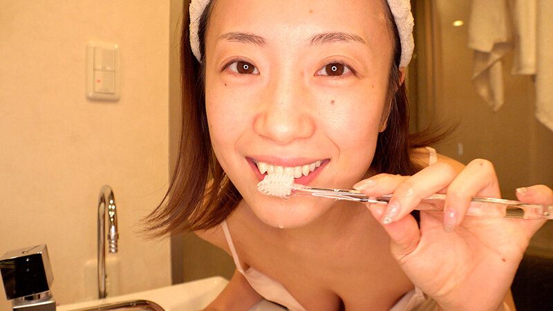 職場で知り合った美人パートの長瀬麻美さんは人生で一度も精子を飲んだことが無いみたいで、ラブホ飲みで距離感縮めてSEXしたらゴックンしてくれたので旦那が帰宅するPM22:00まで何度も精飲と中出しをした。 画像15