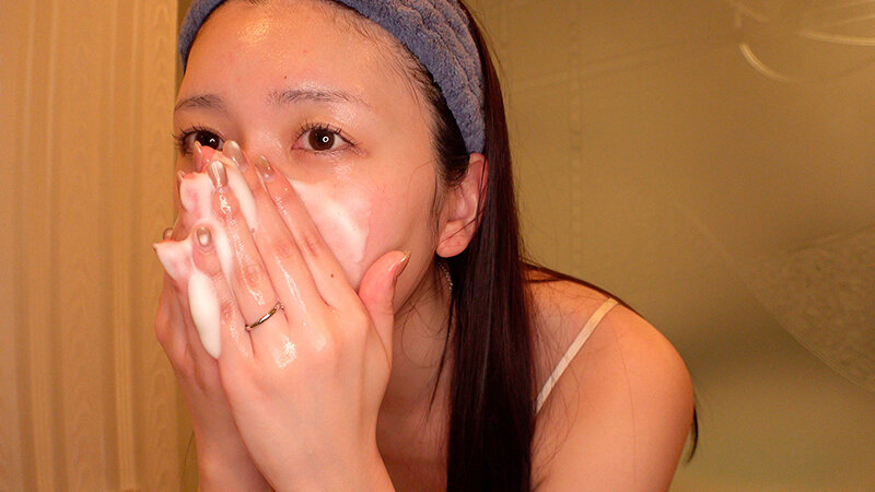 会社の飲み会で酔いつぶれた同じ部署の戸川なみさんをラブホで休ませたら酔った勢いで襲われて少し寝たら正気に戻ったけどSEXの気持ち良さが忘れられず翌朝まで何度も精飲と中出しをした 画像14