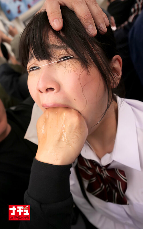 巨乳少女羞恥電車3 発育した胸を変態性癖で汚しまくれ! 画像17