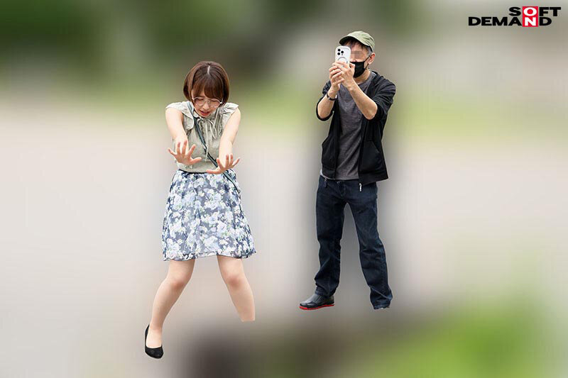 時間を止められる女は実在した! 真面目すぎる地味OLはくっさいチ×ポが大好きだった!特殊性癖ザーメン搾取後、おしっこマーキング!編 宍戸里帆 画像3