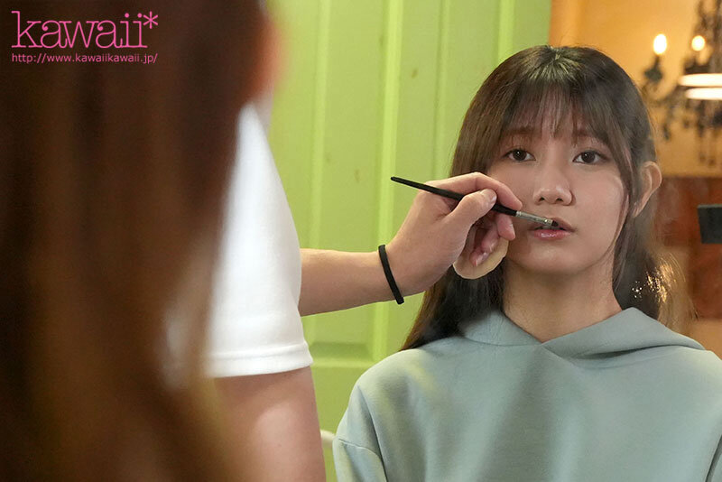 このシャイなヒロインにグチャグチャにぶっかけます。 谷村凪咲 画像3