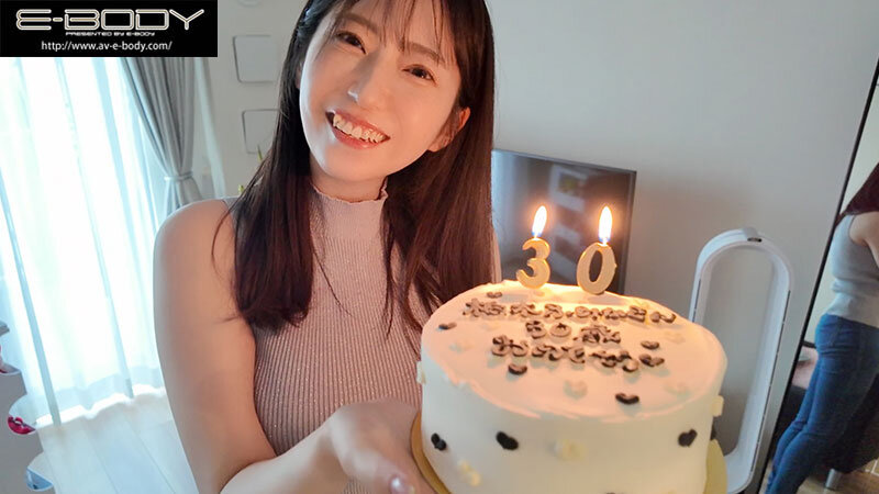 柏木ふみかの私生活とカラダを徹底解剖するバースデードキュメント映像 マンクチュ音・ハメシロ&巨乳アングルを同時に堪能できるバイノーラル録音フェティッシュ性交 画像1