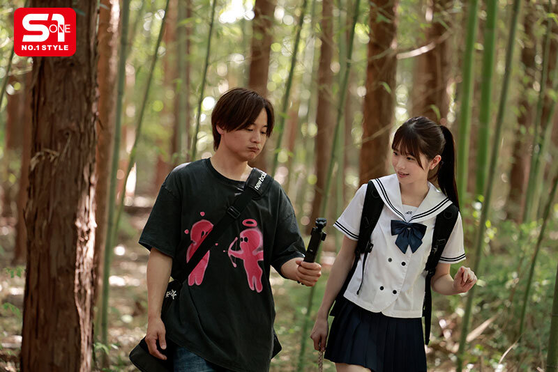 人気学生カップルインフルエンサーがSNSでバズりたくて迷い込んだ先は濃厚絶倫オヤジが住む淫欲まみれの変態村だった…。 白上咲花 画像3