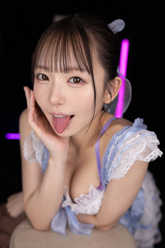 【VR】これぞ8K!顔面特化アングルVR ~射精特化!彼女がこっそりピンサロ体験入店!興奮したボクはもう精子が止まらない連続射精フェラチオでイカされまくり…~ 西元めいさ 画像3